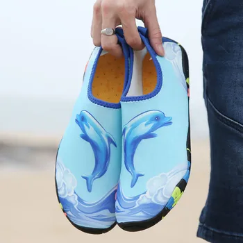 Žavinga delfinų dizaino vyriški anti slip ir smėlio įrodymas, ryškios spalvos nardymo kojines, paplūdimio batai, nardymo batai būtinas vandens